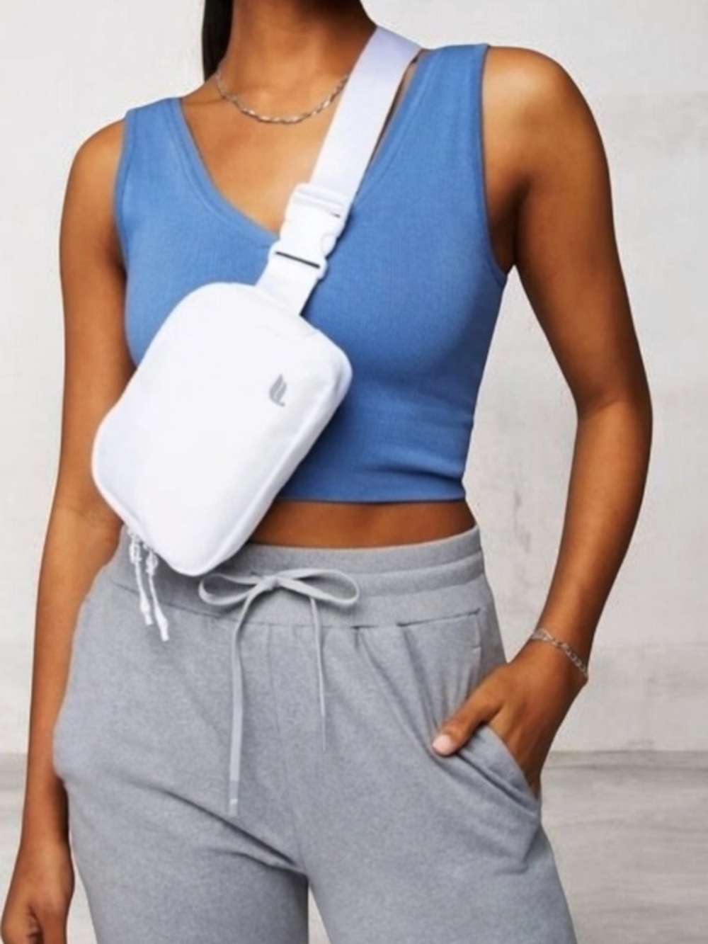 Fabletics White Mini Crossbody Sling Bag belt bag. Atleisure Lite flaw photo 5 6